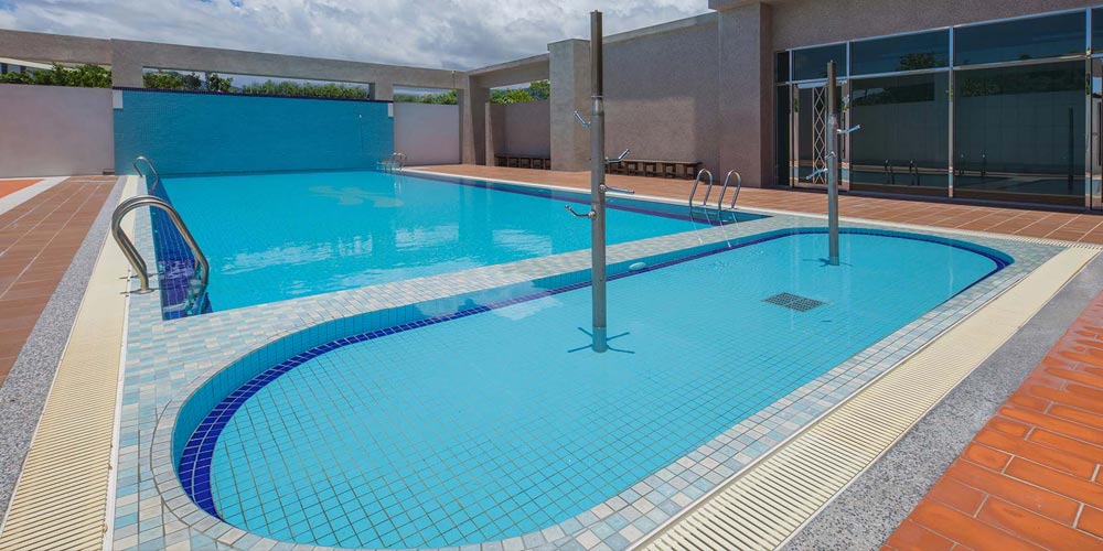 Calcium chloride uses in swimming pools？