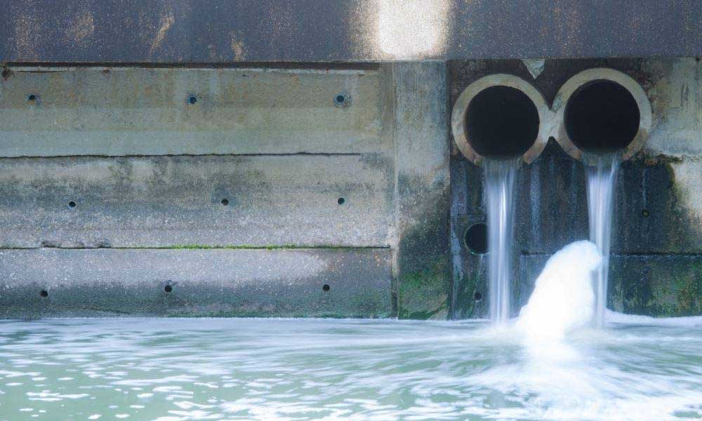 The Role of Decoloring Agents in Textile Industry