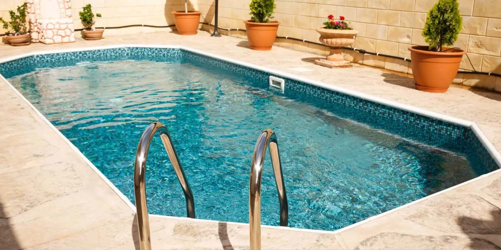 Effects of pH on swimming pool water